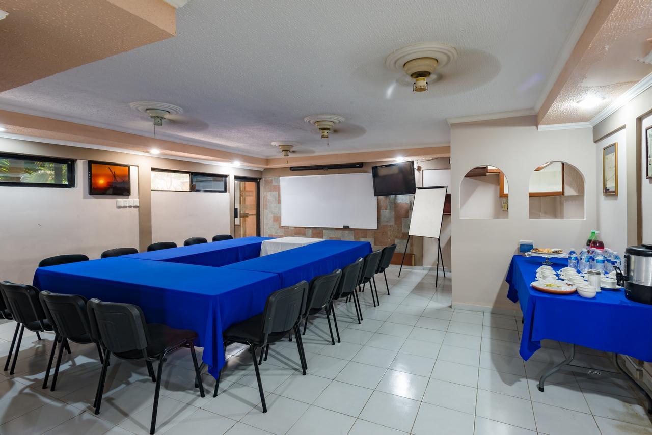 Hotel Acuario Ciudad del Carmen Esterno foto